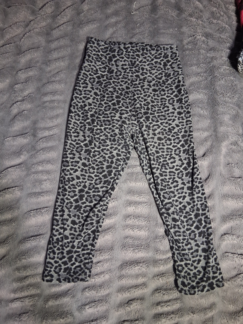 Grey Leopard Print Leggings S/M